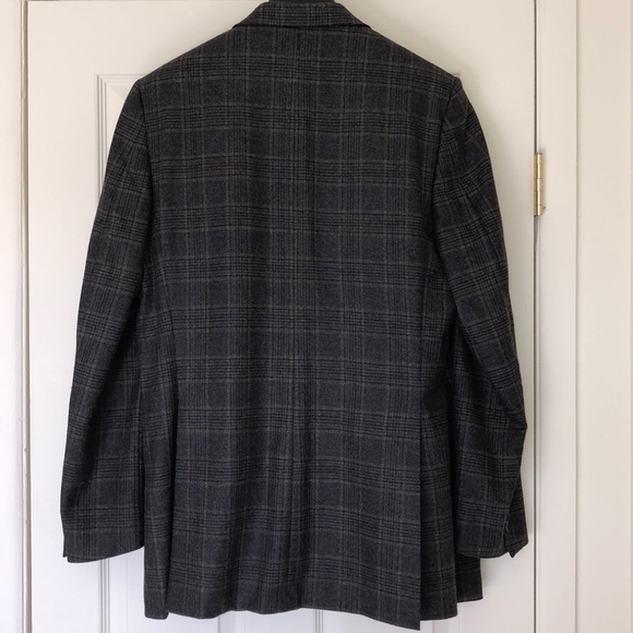 Burberry Suit - Picture 5 of 10